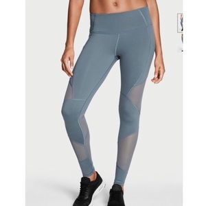 Victoria sport size medium leggings
